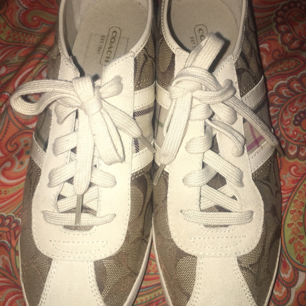Coach signature Shoes